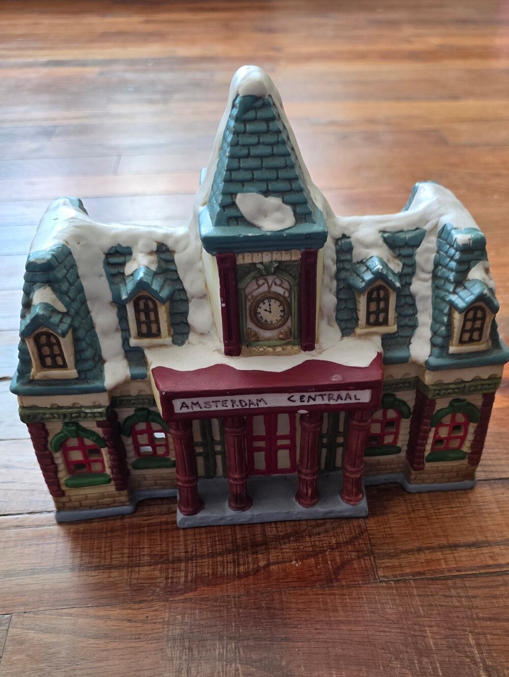 Vintage Handpainted Christmas Village No Light Amsterdam Central